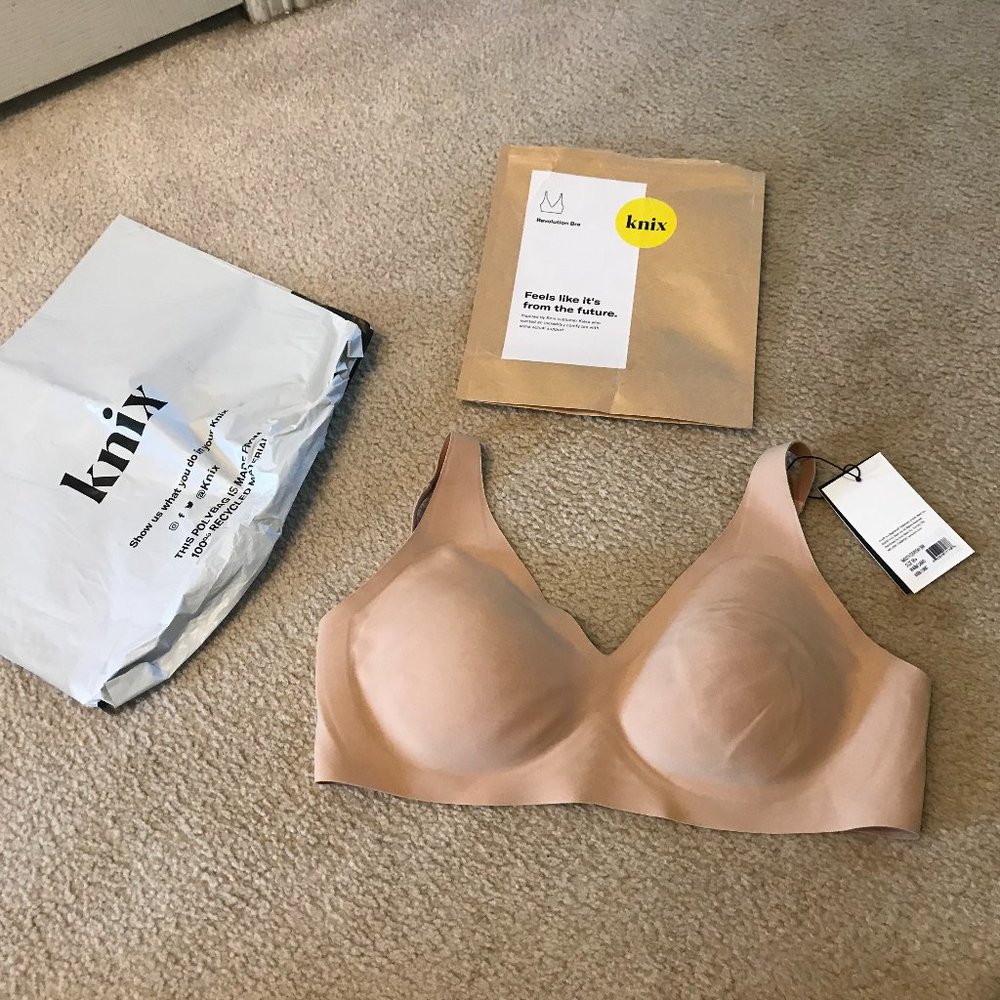 Knix Wireless Smooth Everywhere Bra in Warm Sand Size M+